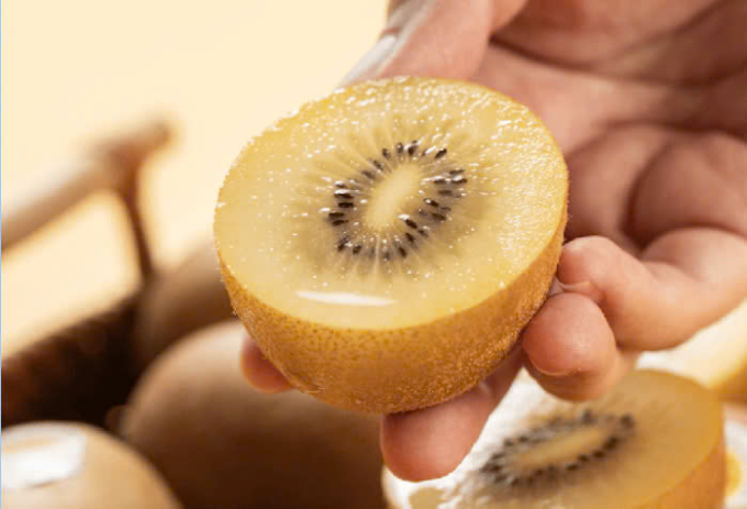 Kiwi vàng rất tốt cho trẻ em ăn vào mùa đông.