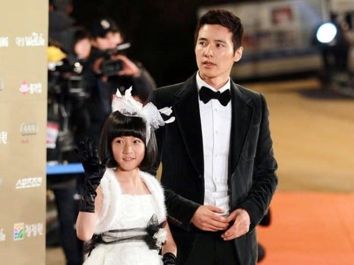 Vợ của người nắm giữ bản ghi âm từ Kim Sae Ron gửi lời cảm ơn Won Bin vì đã giúp đỡ họ