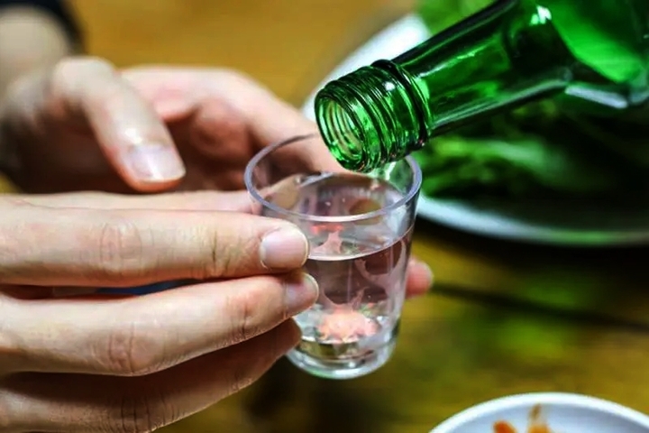 Nhiều người đang mắc sai lầm: Uống thuốc hạ huyết áp xong vẫn ăn 3 món quen thuộc, hậu quả có thể dẫn đến tử vong