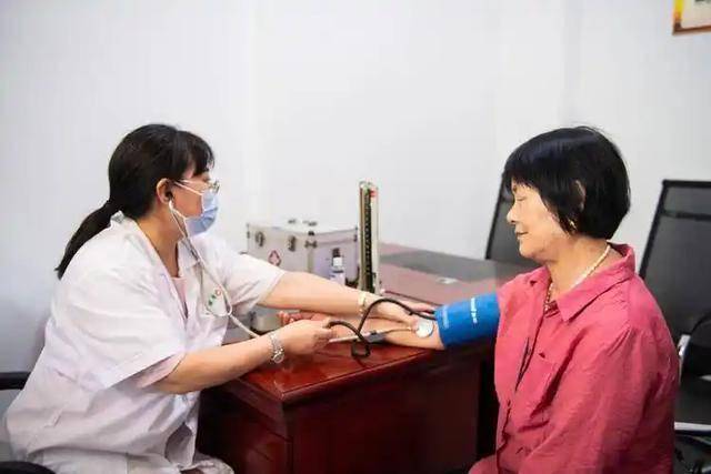 Nếu bạn không mắc 4 căn bệnh này trước 50 tuổi thì sẽ giảm nguy cơ bị ung thư khi về già, đừng lo lắng quá nhiều!