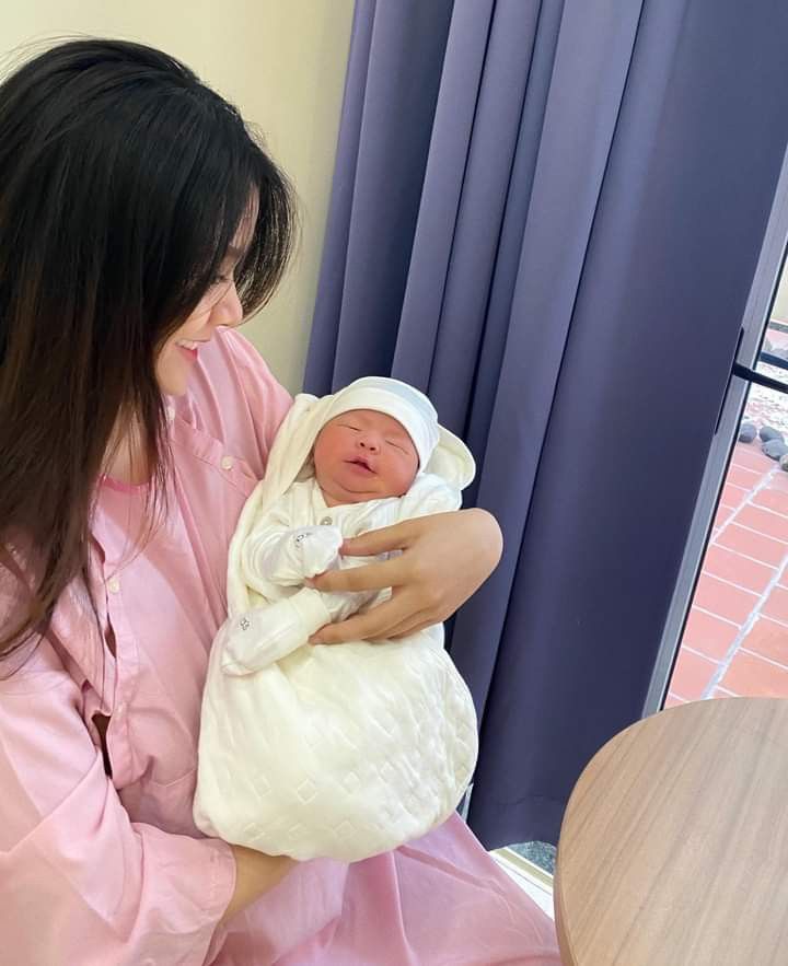 Nếu em bé của mẹ dự sinh vào cuối năm Ất Tỵ đầu năm Bính Ngọ, đó trẻ là 1 thiên thân nhỏ đặc biệt
