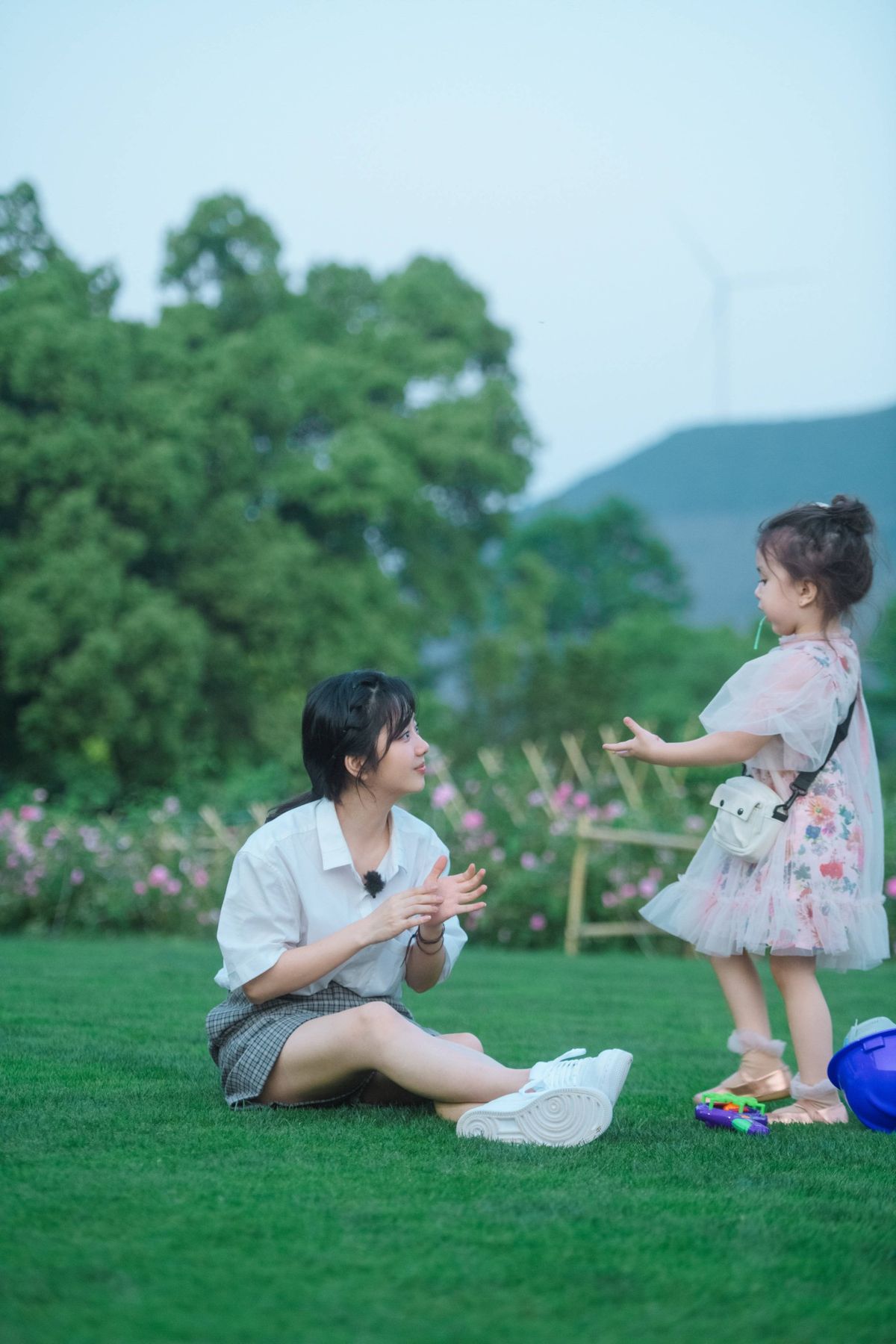 Cha mẹ đừng nhầm lẫn giữa ngoan ngoãn và cam chịu: Đằng sau “đứa trẻ dễ bảo” có thể là một tâm hồn đang tổn thương