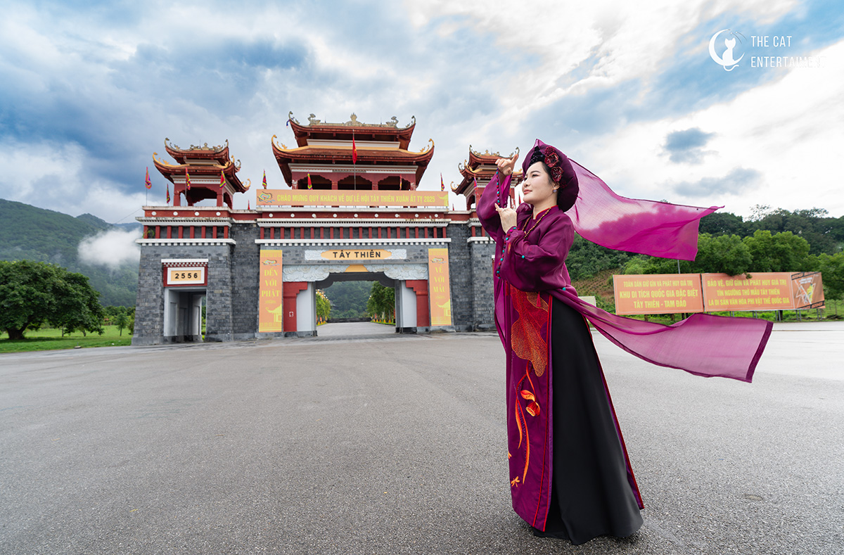 Anh Tạ “Mưa đỏ” lần đầu diễn cùng vợ trong MV “Hẹn hò Phú Thọ” của ca sĩ Phương Thảo