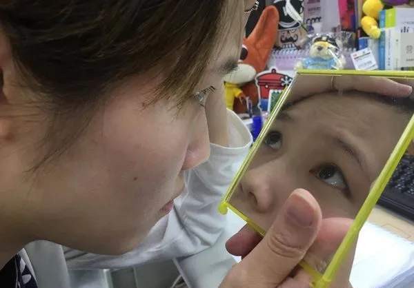 41 tuổi, tôi nhận ra có những nếp nhăn là dấu hiệu của bệnh nghiêm trọng chứ không phải chỉ là tuổi tác