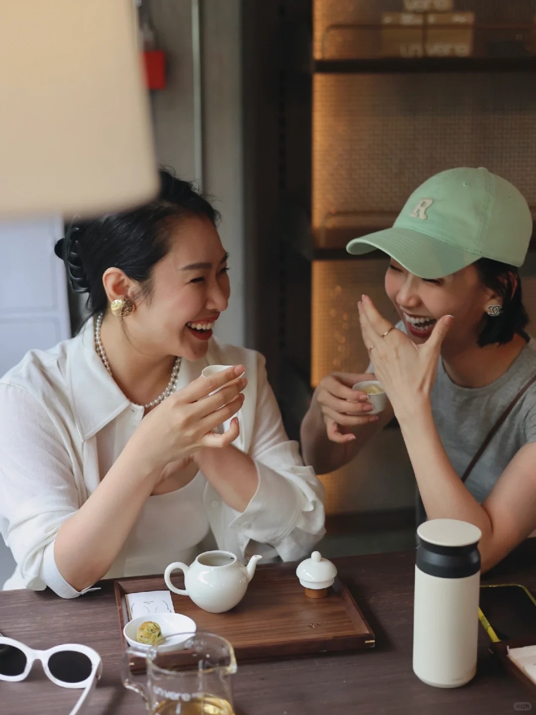 4 kiểu đồng nghiệp mới quen “ngọt ngào như mật” nhưng càng thân càng mệt