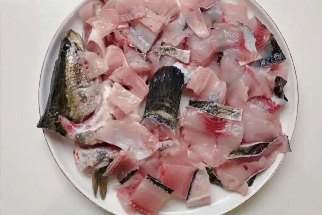 Người sành ăn sẽ ưu ái chọn 5 loại cá này vào mùa đông: Hương vị béo ngậy và ngon miệng lại rất dễ chế biến 