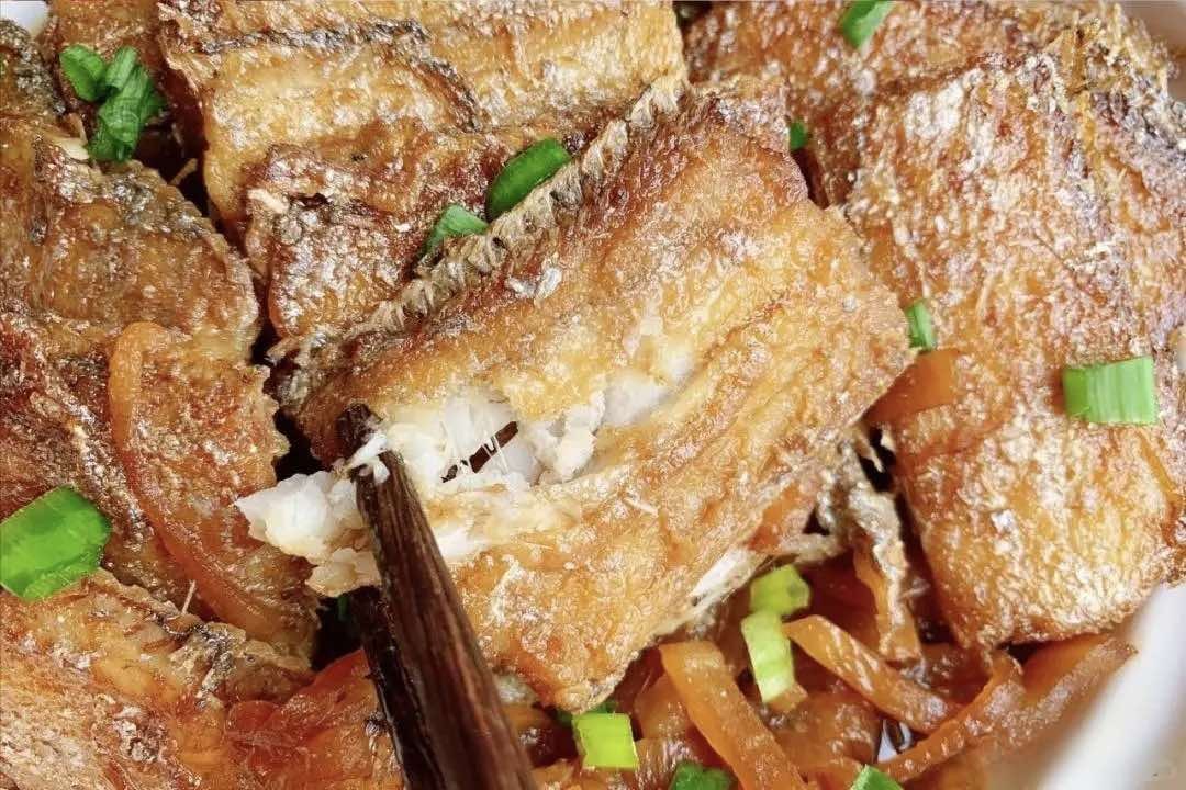 Người sành ăn sẽ ưu ái chọn 5 loại cá này vào mùa đông: Hương vị béo ngậy và ngon miệng lại rất dễ chế biến 