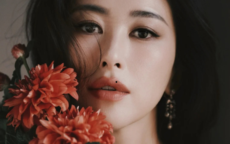 Nốt ruồi trên môi tiết lộ điều gì về tài lộc trong năm 2026?