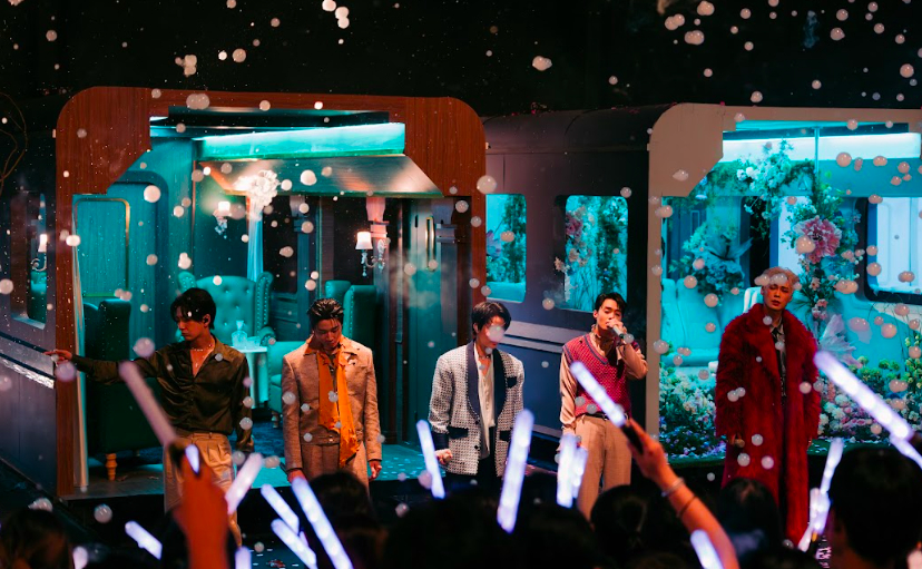 Hiệu ứng Anh Trai “Say Hi” bùng nổ: Hàng chục nghìn người đổ về concert lớn nhất cuối năm