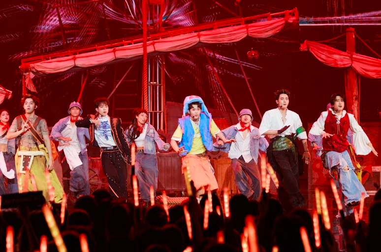 Hiệu ứng Anh Trai “Say Hi” bùng nổ: Hàng chục nghìn người đổ về concert lớn nhất cuối năm