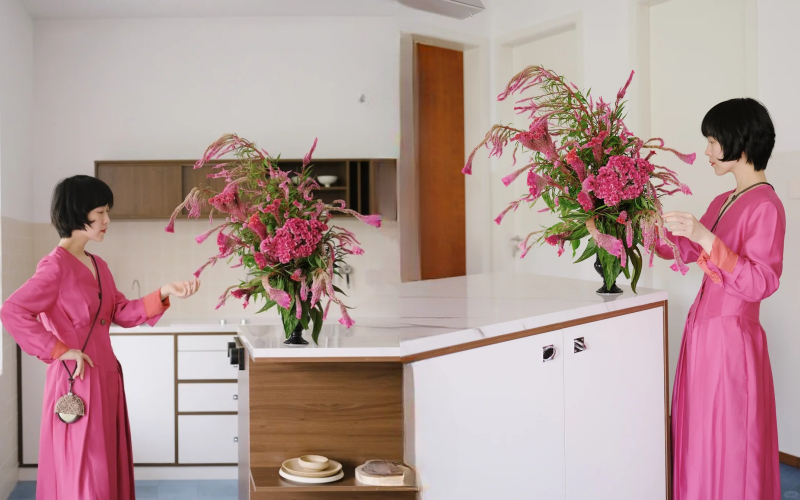 Hoa mào gà: Tưởng quê mùa mà cắm lên lại sang rực rỡ, chơi Tết đẹp mê và hút phú quý vào nhà