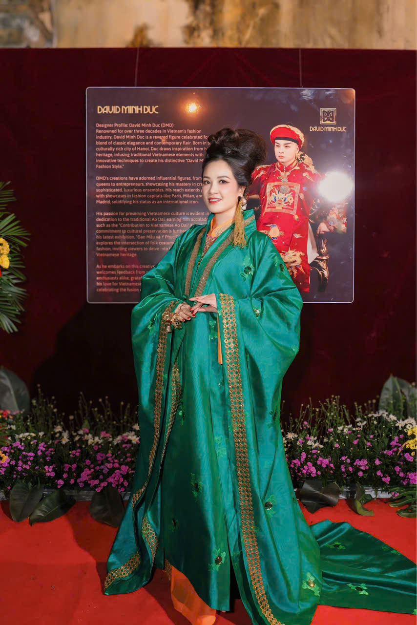 Hoa hậu Băng Giang xuất hiện đầy cảm xúc trong hành trình tôn vinh di sản áo dài tại phố cổ Hà Nội