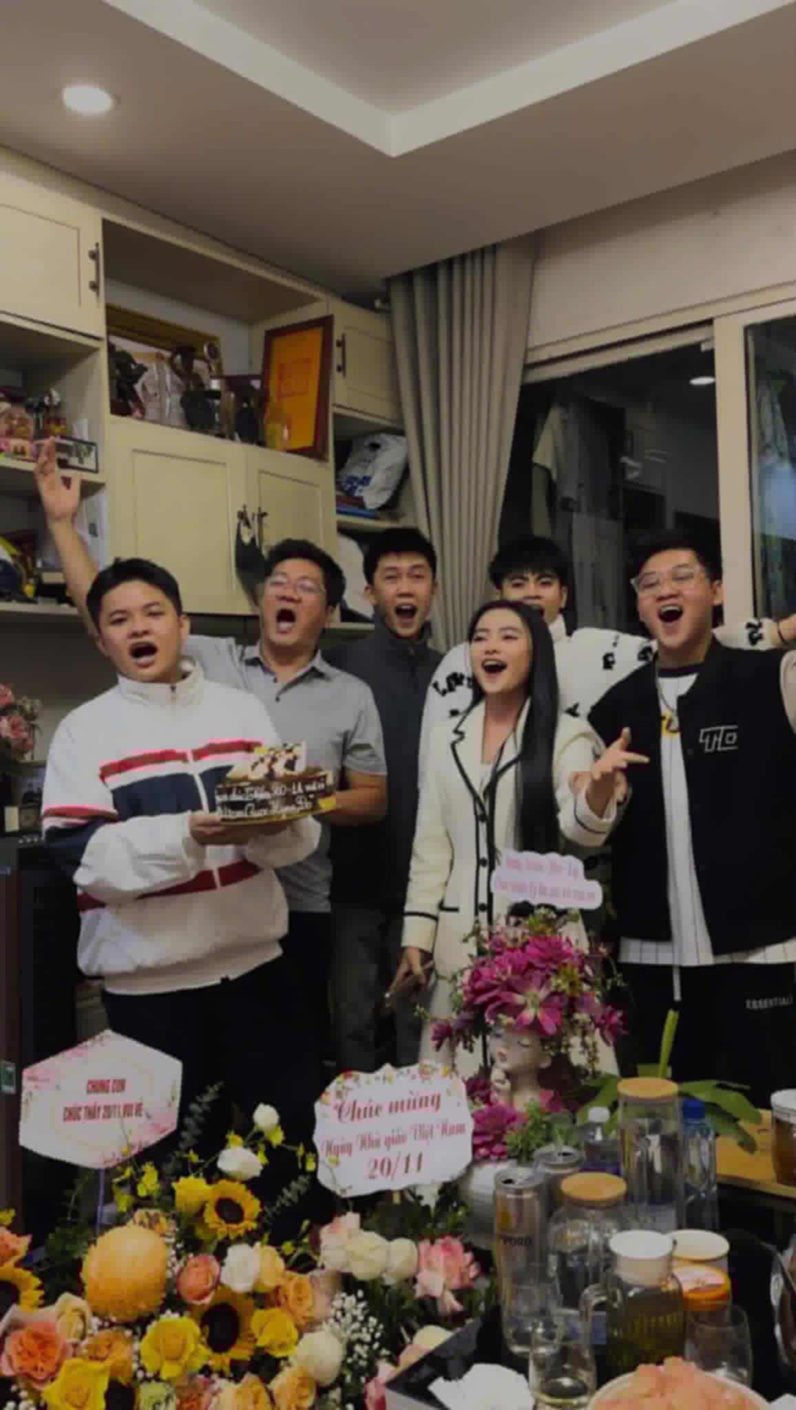 Từ cậu bé vùng núi mê sân khấu hội chợ đến Á quân 2 Tiếng hát Việt Toàn Cầu