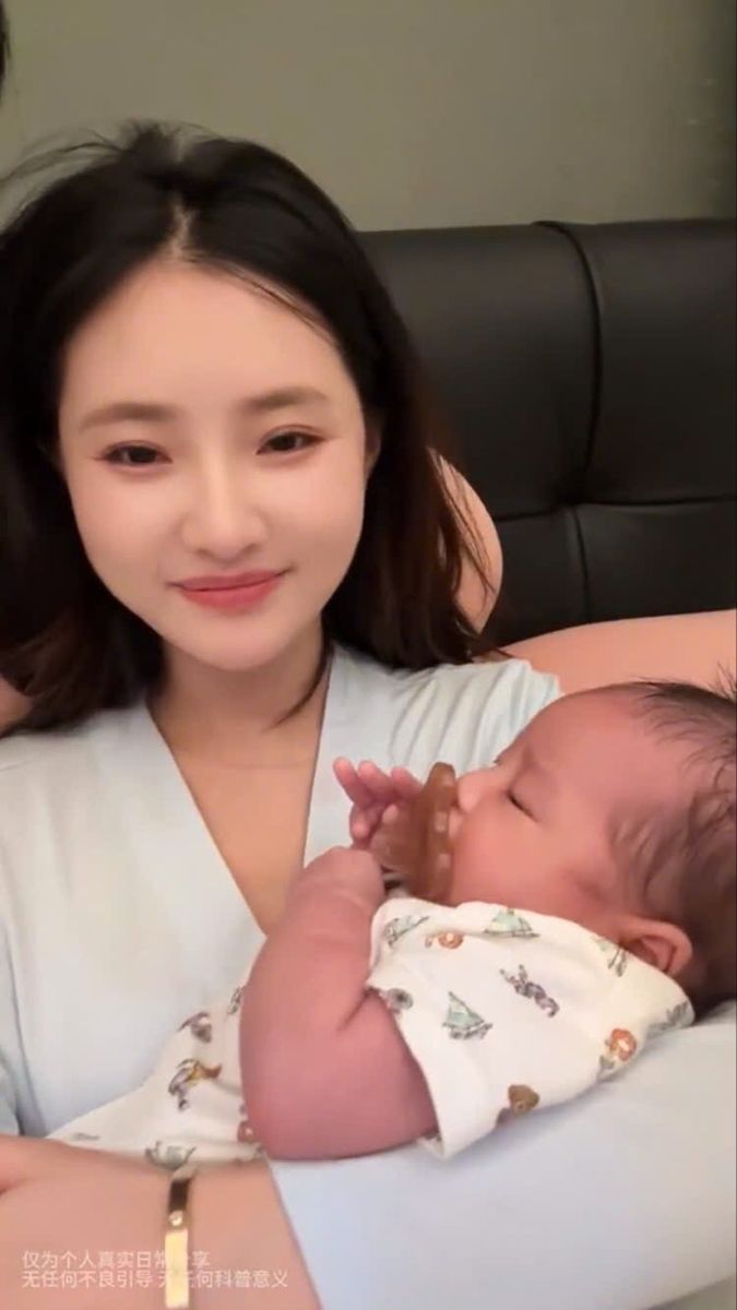 Dự đoán 12 con giáp: Cuộc sống của các mẹ bỉm trong tháng cuối năm 2025 sẽ ra sao?