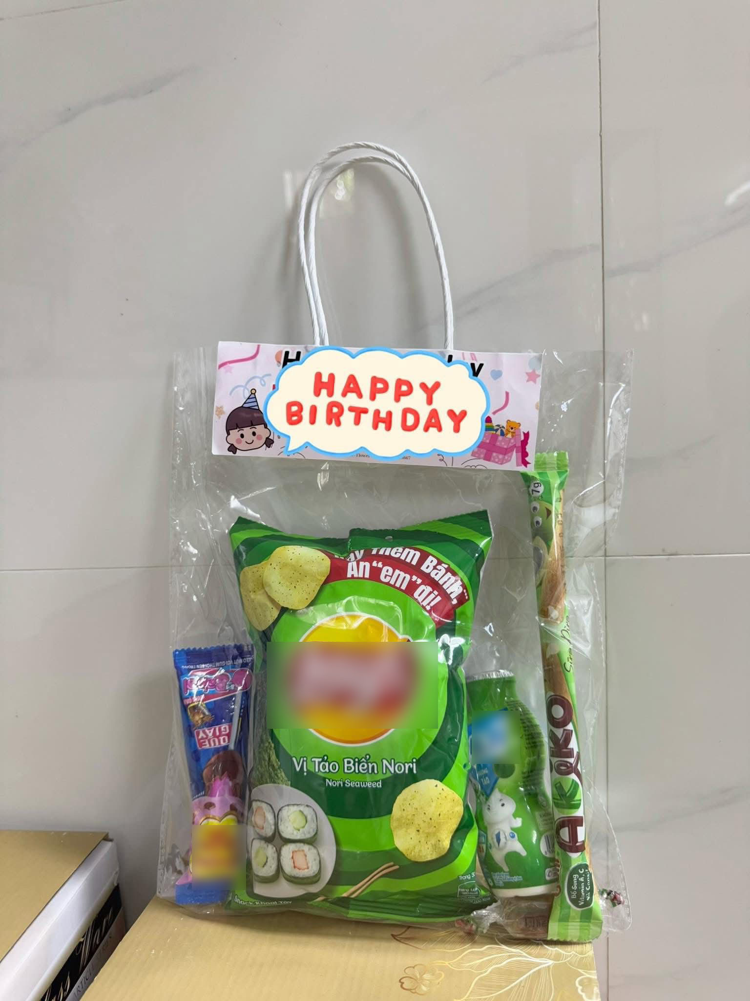 Túi quà gây tranh cãi