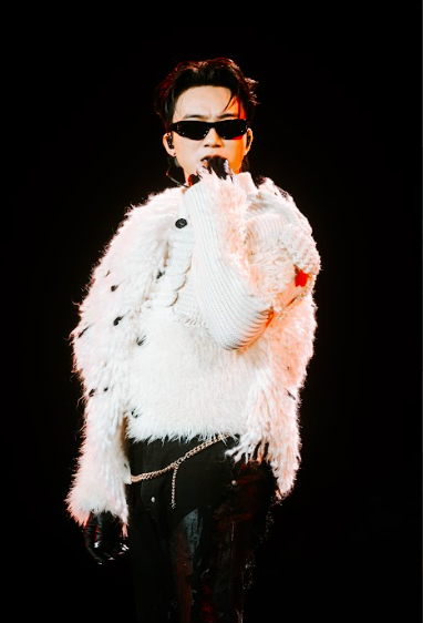 SOOBIN có đêm diễn lớn nhất sự nghiệp, cùng khán giả quyên góp 1,25 tỷ đồng cho bà con vùng bão lũ