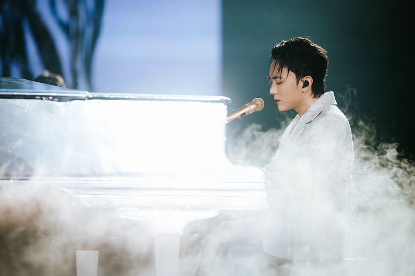 SOOBIN có đêm diễn lớn nhất sự nghiệp, cùng khán giả quyên góp 1,25 tỷ đồng cho bà con vùng bão lũ