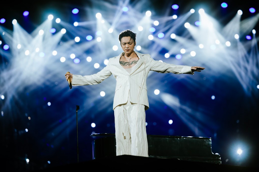 SOOBIN có đêm diễn lớn nhất sự nghiệp, cùng khán giả quyên góp 1,25 tỷ đồng cho bà con vùng bão lũ