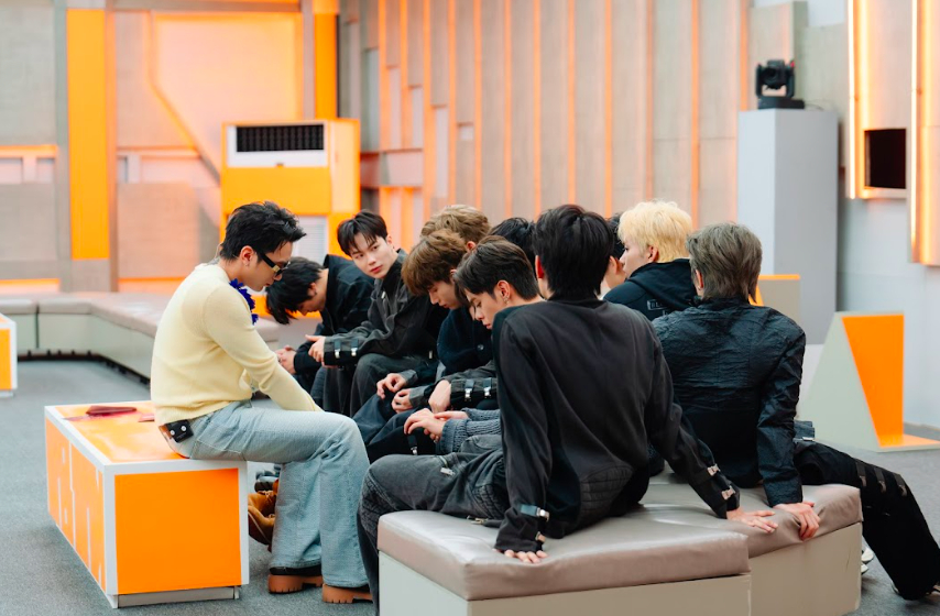 Nón lá, áo dài và hình ảnh rồng thời Lý xuất hiện tại sân khấu Tân binh toàn năng