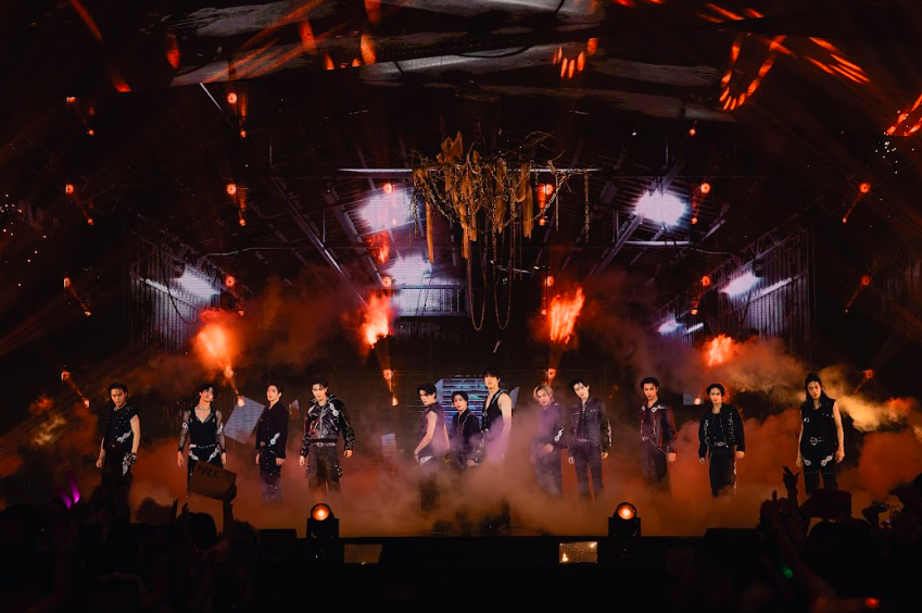 Nón lá, áo dài và hình ảnh rồng thời Lý xuất hiện tại sân khấu Tân binh toàn năng