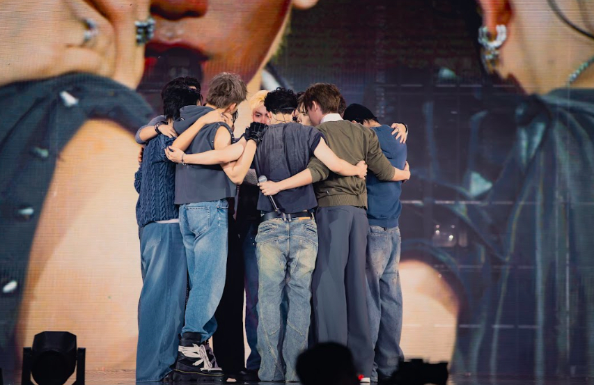 Nón lá, áo dài và hình ảnh rồng thời Lý xuất hiện tại sân khấu Tân binh toàn năng