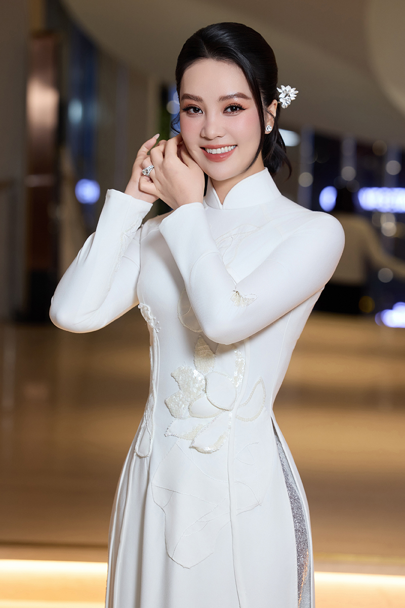 Á hậu Thuỵ Vân tiết lộ lý do giấu kín hình ảnh con suốt nhiều năm