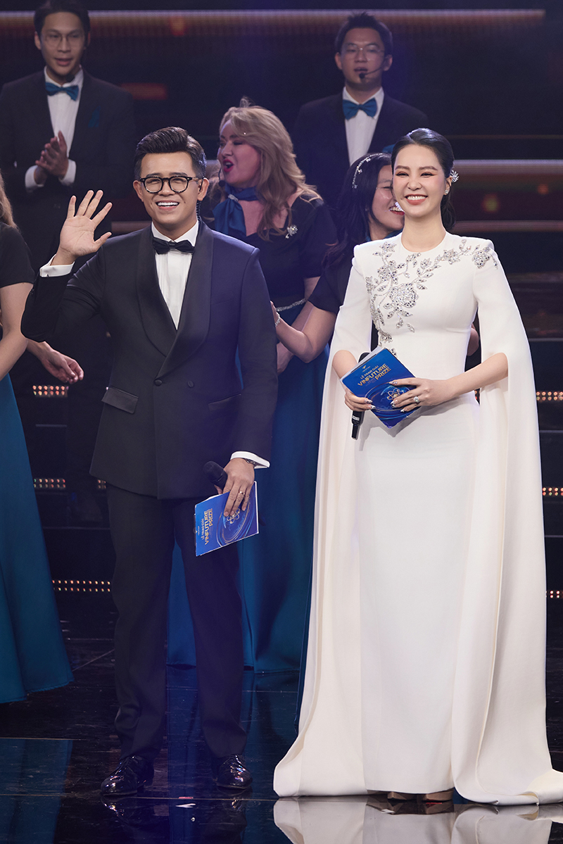 Á hậu Thuỵ Vân tiết lộ lý do giấu kín hình ảnh con suốt nhiều năm