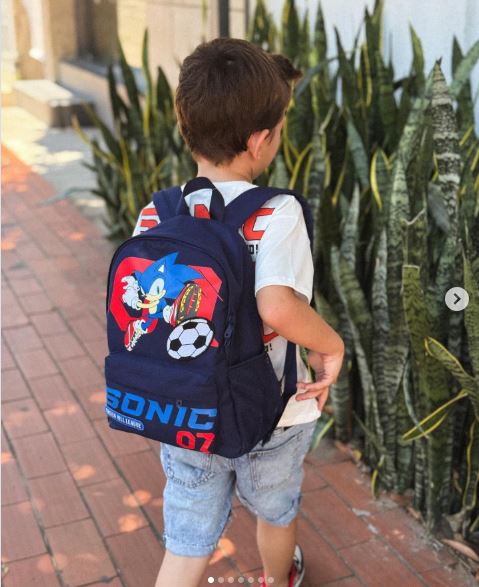 Mẫu balo mà Leon đeo