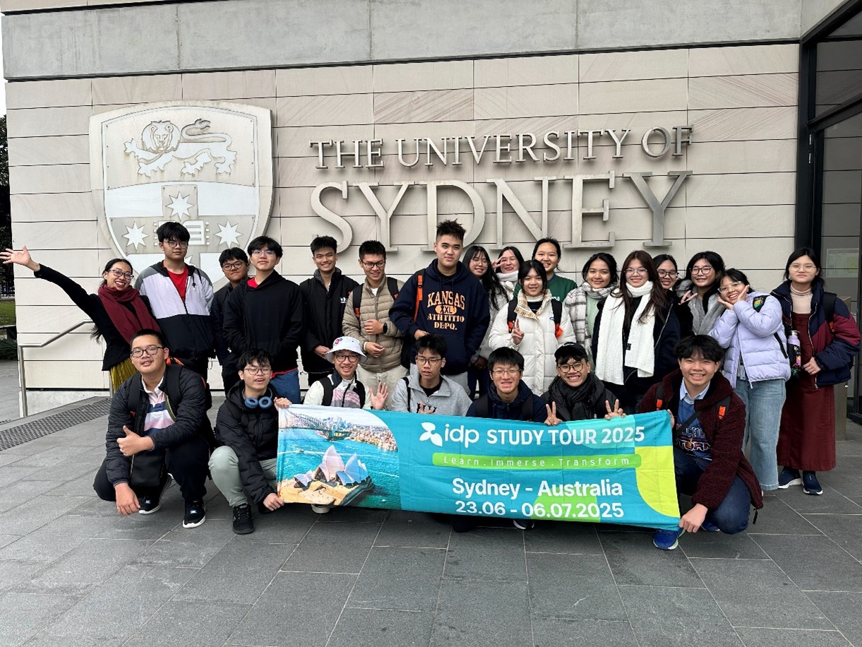 Học sinh IDP khám phá The University of Sydney trong chuyến du học hè. (Nguồn: IDP)