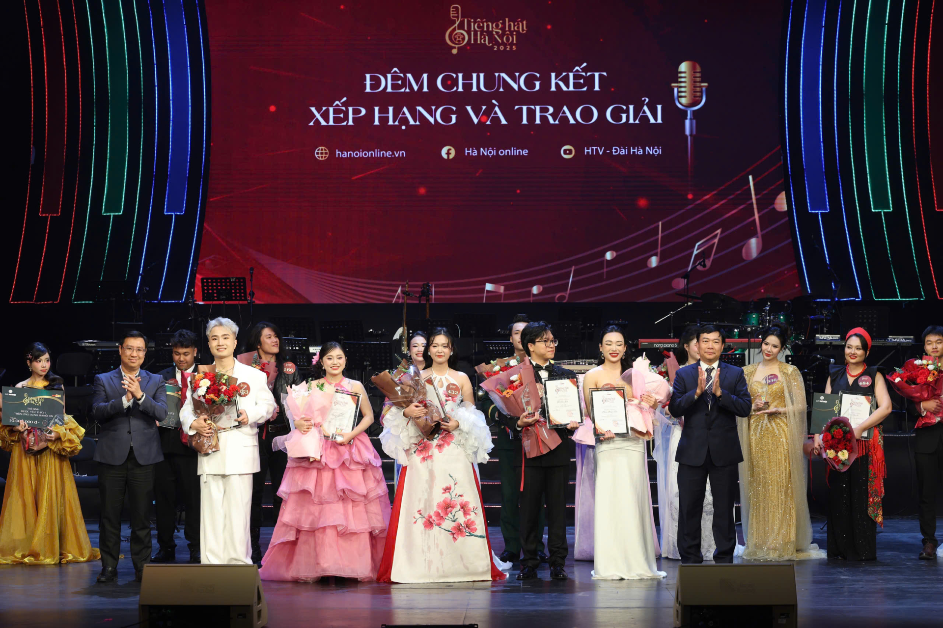 Khoảnh khắc bùng nổ của Đào Lê Phương Chi trong đêm đăng quang Tiếng hát Hà Nội 2025