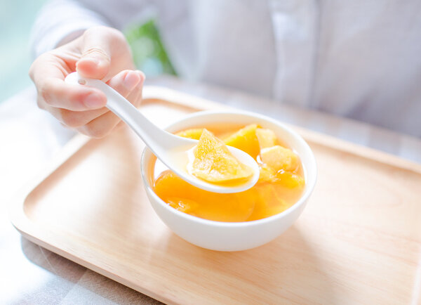 Người trung niên hay bị tê tay chân, chuột rút: Dùng 2 loại thảo dược này với nhau để bổ gan, thông kinh mạch, tuần hoàn máu