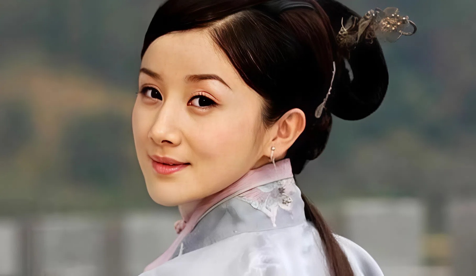 Tôn Phi Phi là mỹ nhân cổ trang nổi tiếng của Trung Quốc