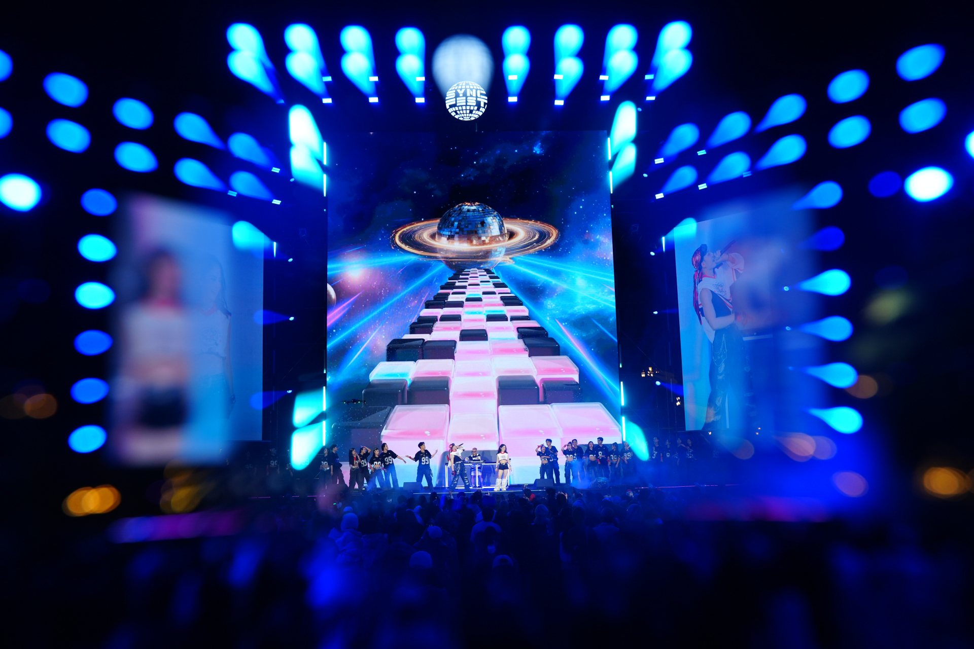 SYNC FEST 2025: Khi khán giả trở thành nghệ sĩ biểu diễn