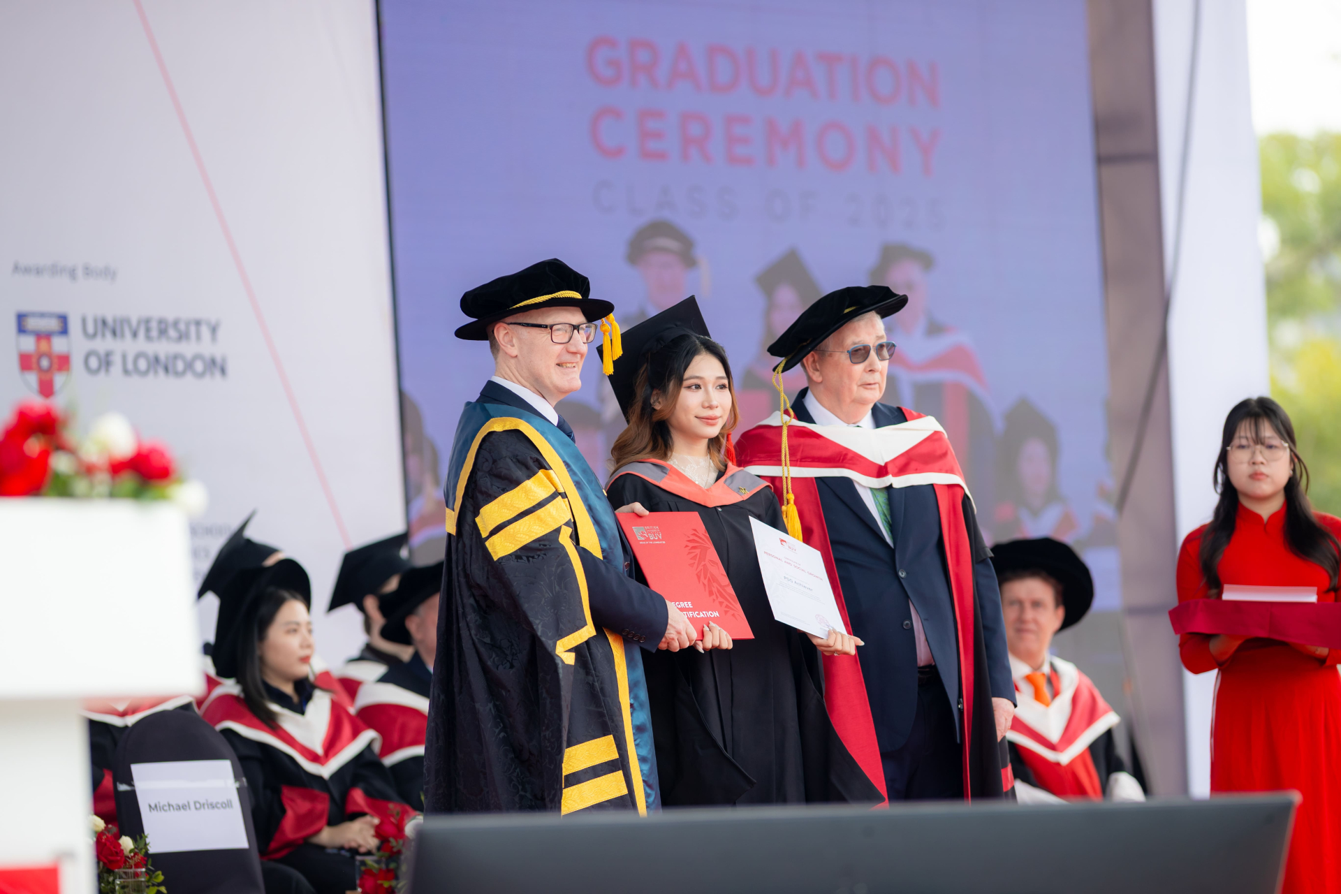 BUV vinh danh thế hệ hơn 600 tân khoa đạt ba cấp độ chuẩn chất lượng