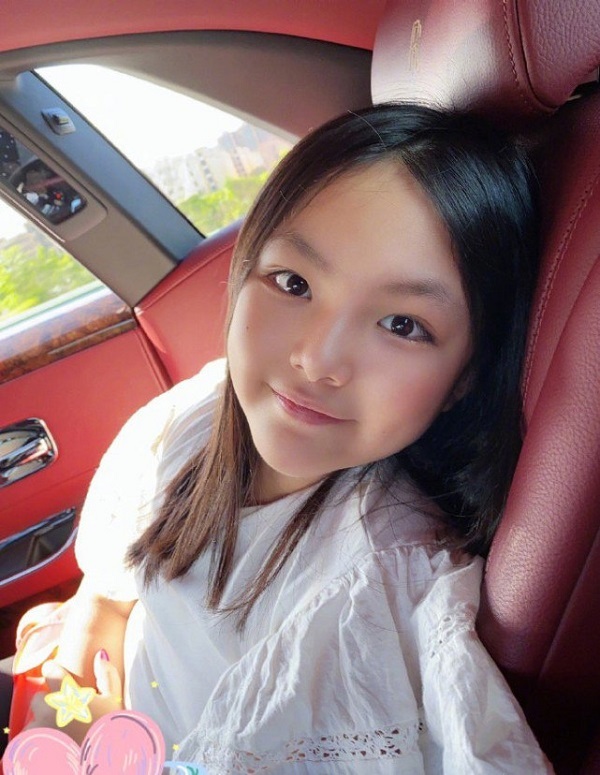 Vương Thi Linh con gái của Lý Tương