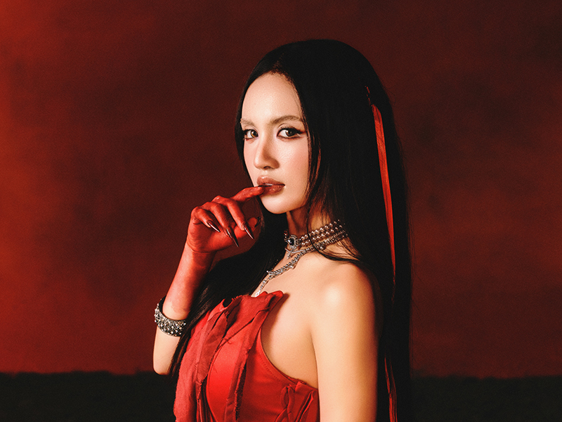 Con gái Mars Anh Tú “chơi lớn” với Latin Pop dù mới ra mắt được 6 tháng