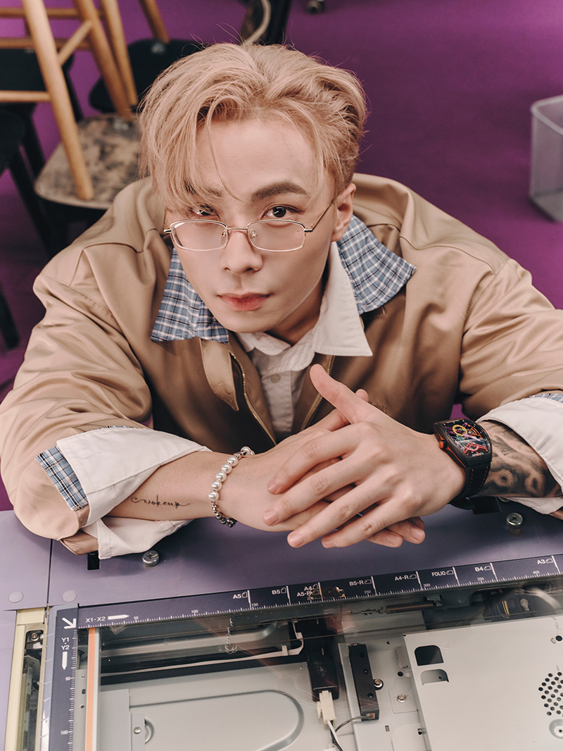 Màn chào sân ngập visual của WOKEUP cùng Phương Ly