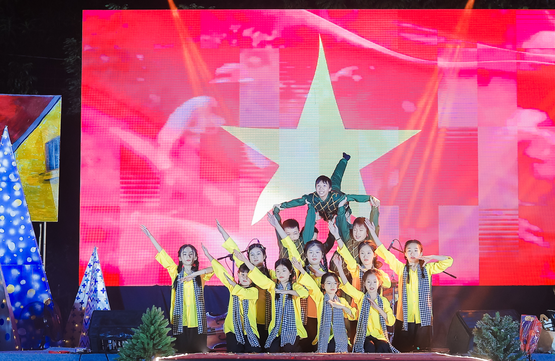 Các tiết mục ấn tượng tại Gió đầu mùa