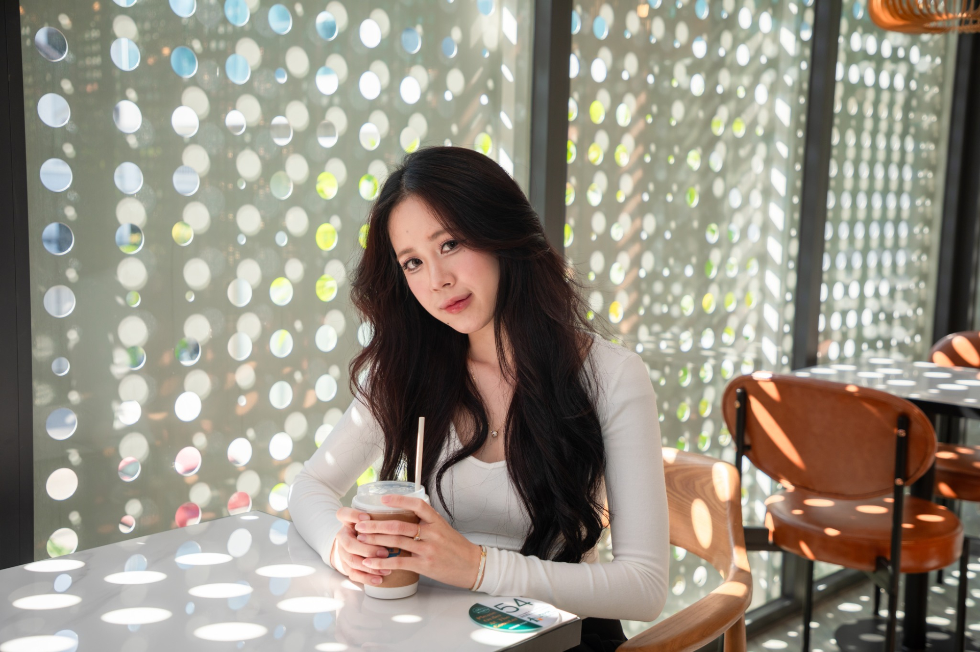 QUÁ XỊN: 1 trường ở TP.HCM mở quán cà phê như resort trong khuôn viên, sinh viên đi vài bước là có chỗ ngồi học cực chill