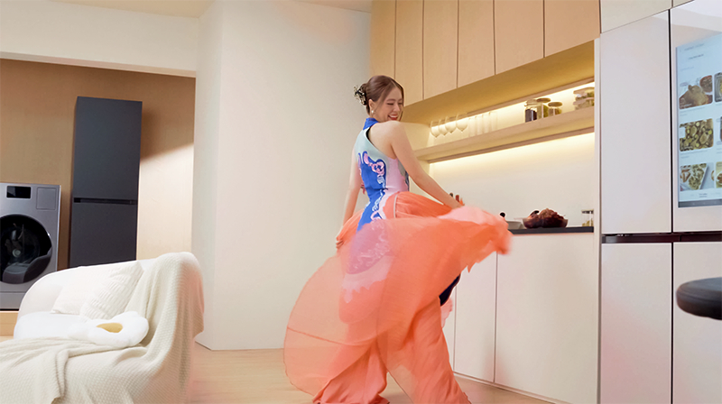 Hoàng Thùy Linh chính thức nhập cuộc đường đua nhạc Tết