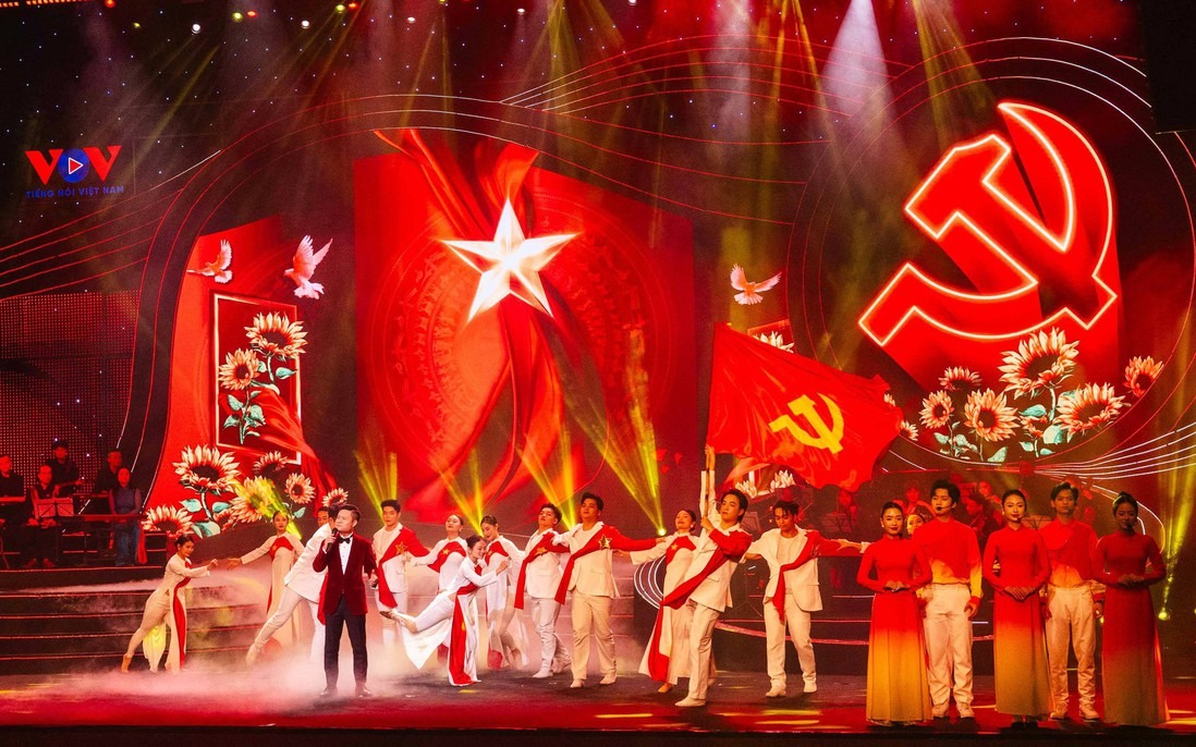 Chương trình nghệ thuật “Với Đảng vẹn toàn niềm tin yêu”: Lan tỏa cảm xúc, khơi dậy niềm tin son sắt