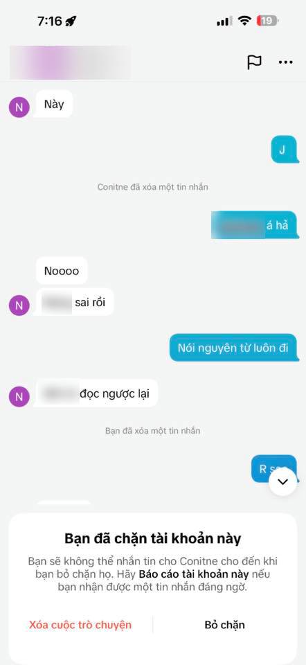 Nội dung ban đầu chỉ là những câu chào hỏi tưởng chừng vô hại như “em ơi”, “đâu rồi”, “nhớ quá”, sau đó là những câu dò xét như “học giỏi không”. (Ảnh: Mẹ T.U)