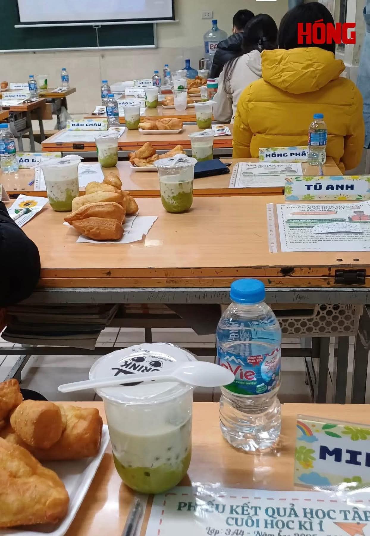 Hình ảnh buổi họp gây tranh cãi