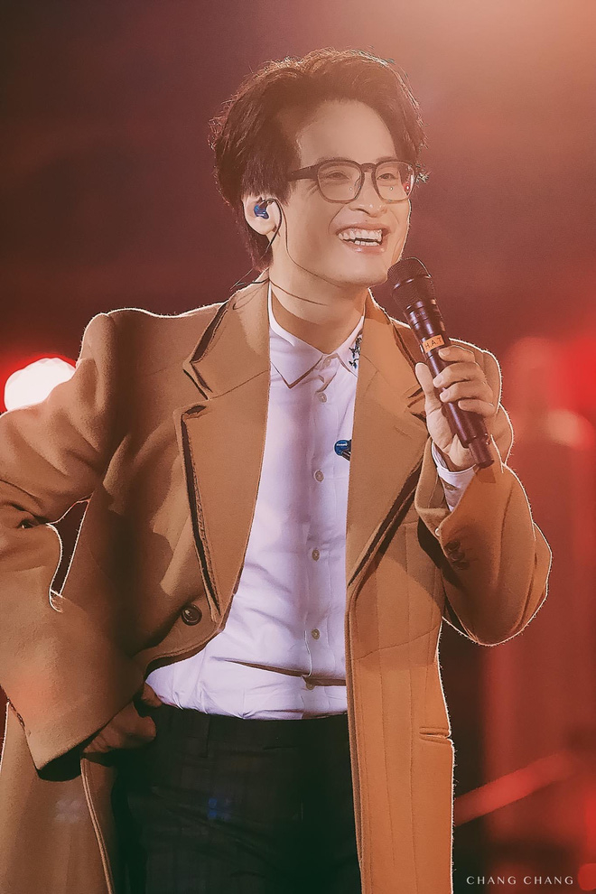 Ở tuổi 41, anh sở hữu sự nghiệp âm nhạc ổn định, thương hiệu cá nhân vững chắc và vị thế đáng nể trong giới giải trí.