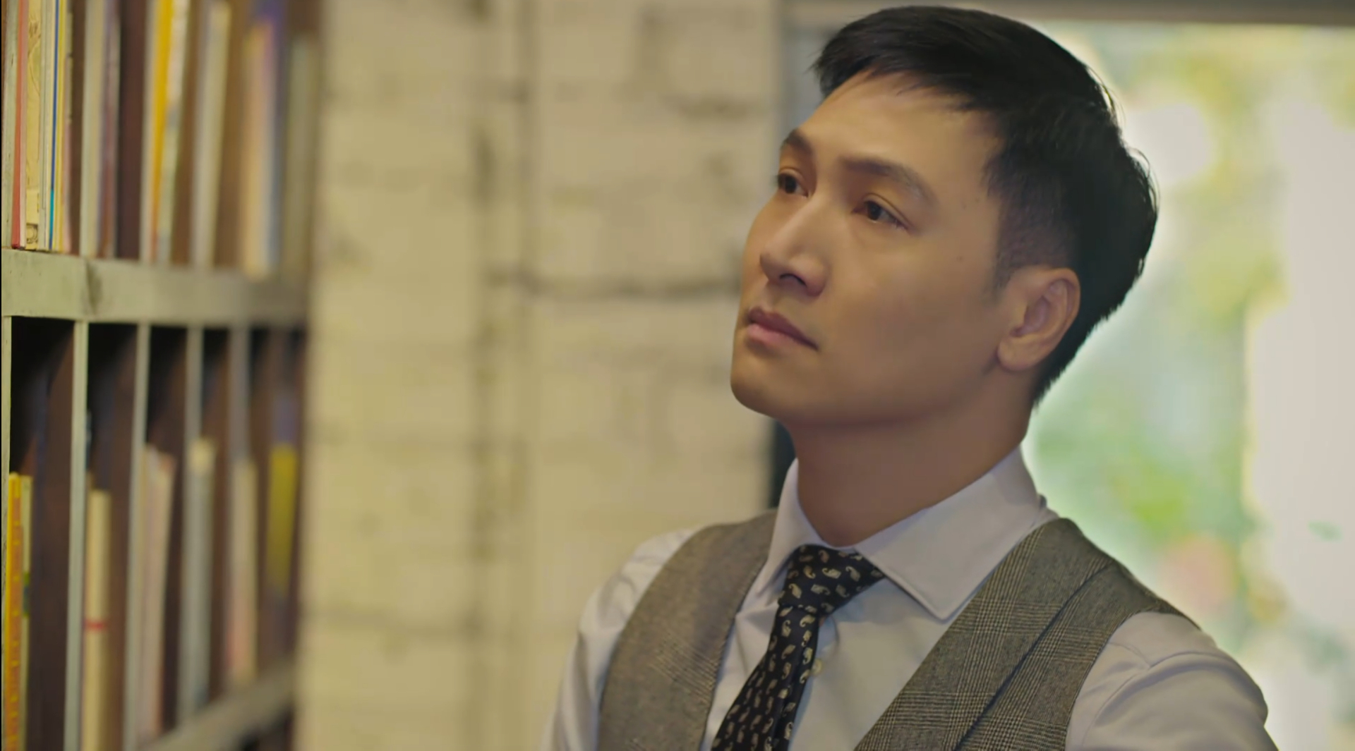 Sau “Lằn Ranh”, Mạnh Trường trở lại với vai diễn gai góc trong “Bước chân vào đời”