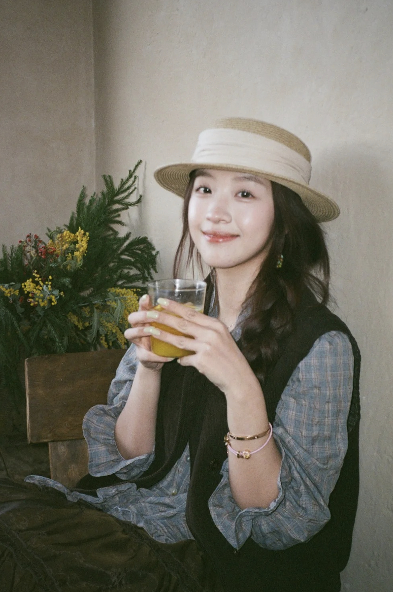 Càng mua sắm nhiều, chúng ta càng đánh mất chính mình: Bài học dọn dẹp cuộc sống ai cũng nên đọc một lần