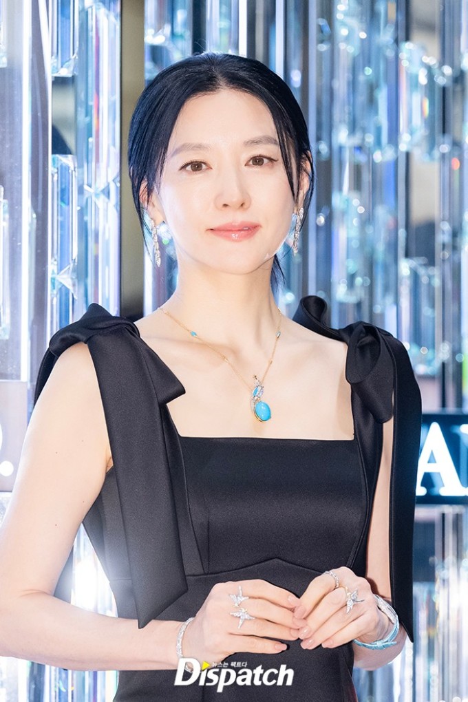 Nữ diễn viên Lee Young Ae