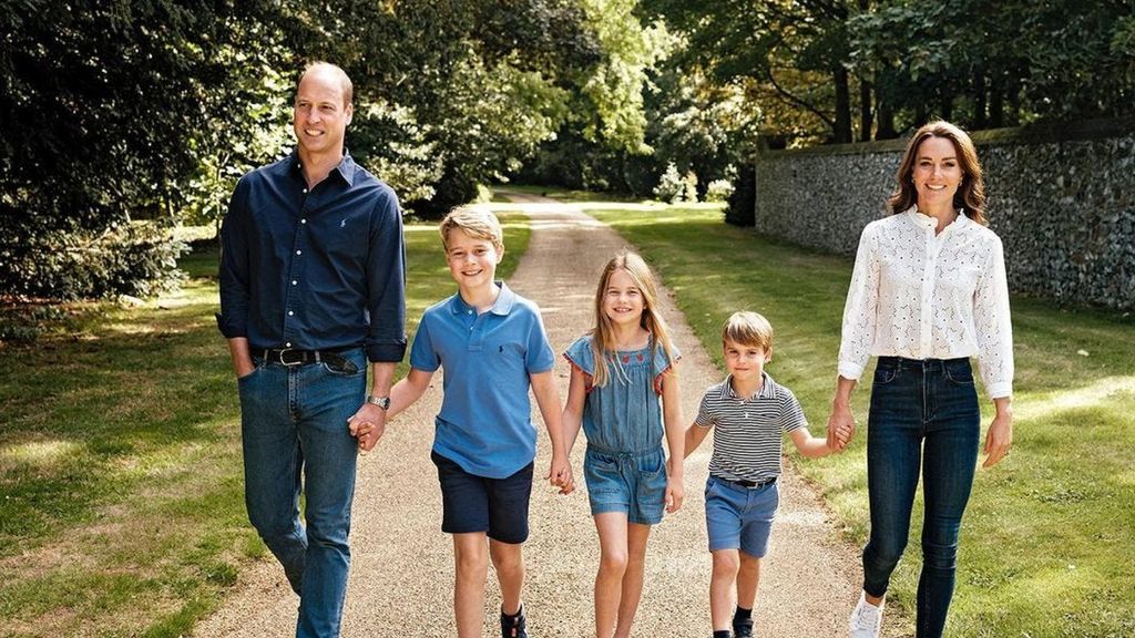 Cách Vương phi Kate bù đắp cho các con khi lỡ giờ đón hóa ra cũng giống hệt nhiều bà mẹ Việt Nam!