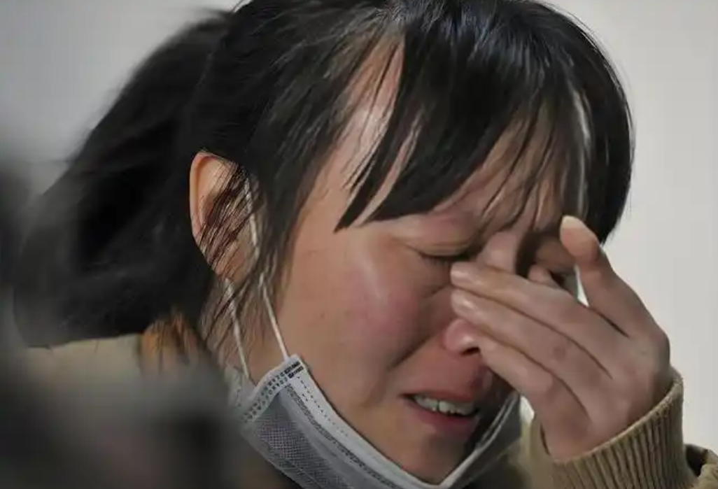 Khi Lưu rời đi nguồn tài chính của gia đình cũng đứt gãy. (Ảnh minh họa)