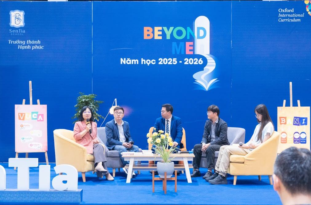 Các diễn giả có mặt trong tọa đàm